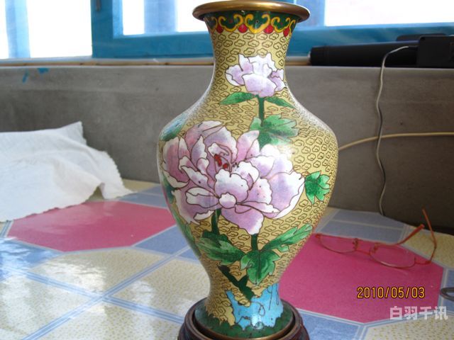 瓷器花瓶回收大概多少钱（瓷器花瓶回收大概多少钱一个）